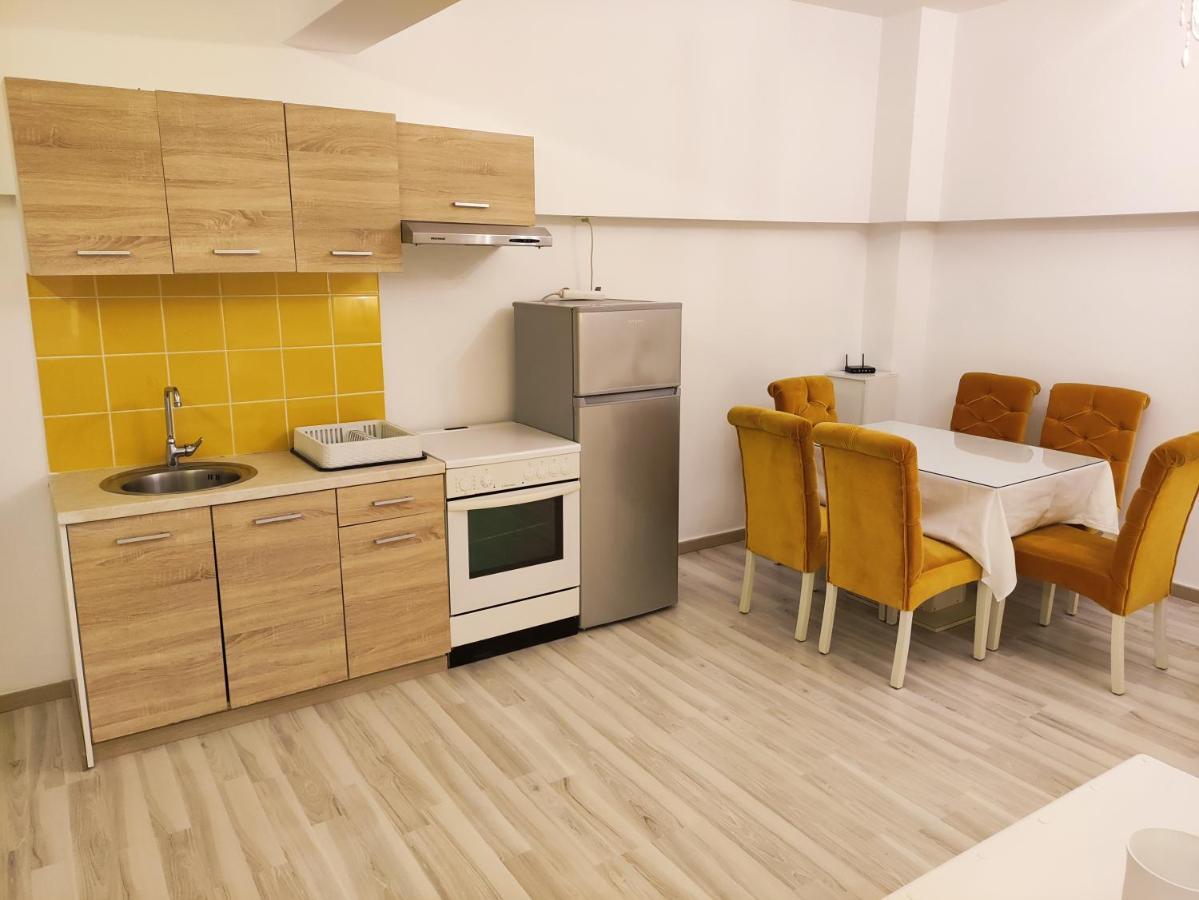 Superior Chic Family Apartment Калампака Екстериор снимка